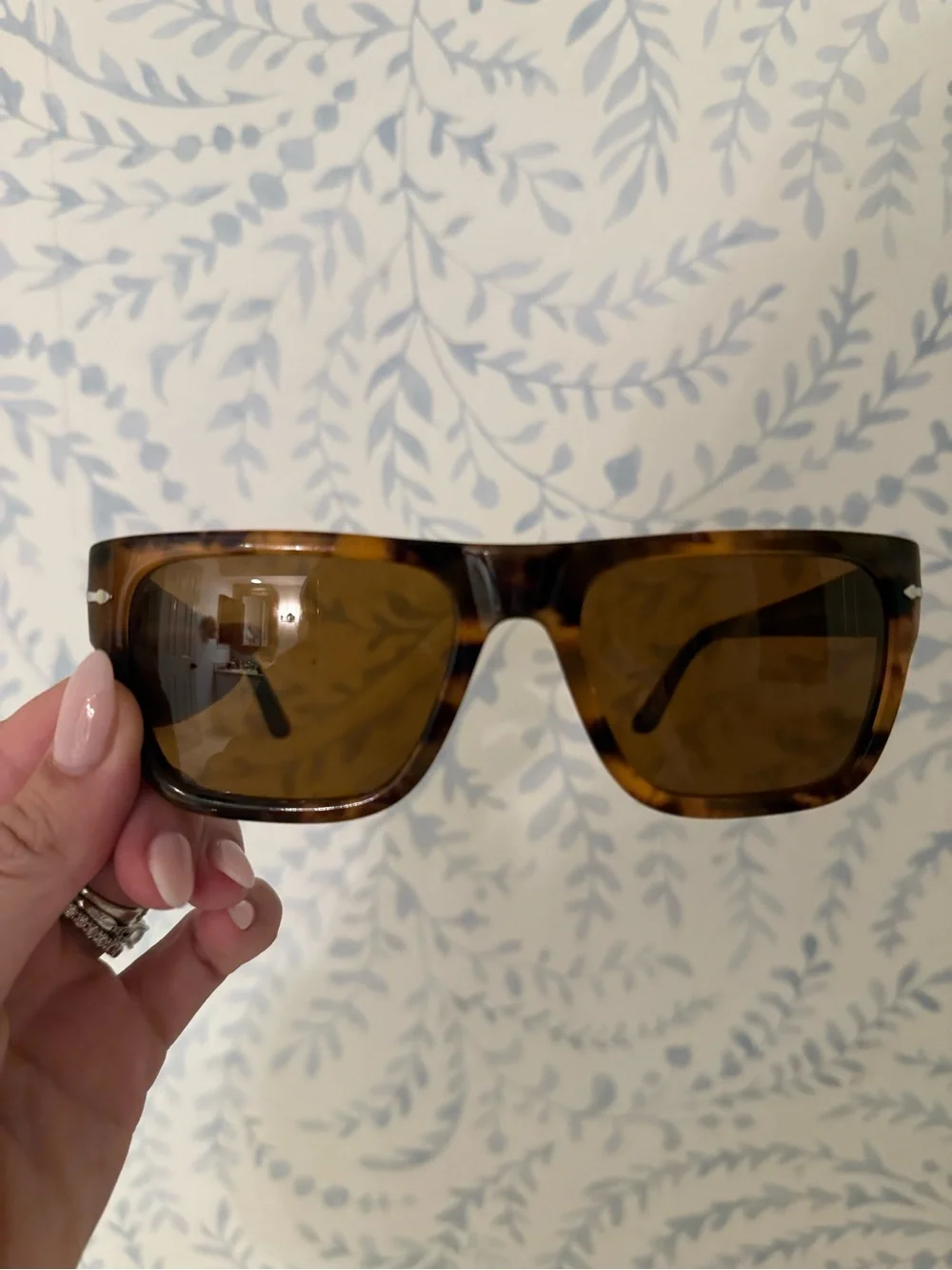 Tortoise Shell Women’s Persol Sunglasses - Brown Lenses